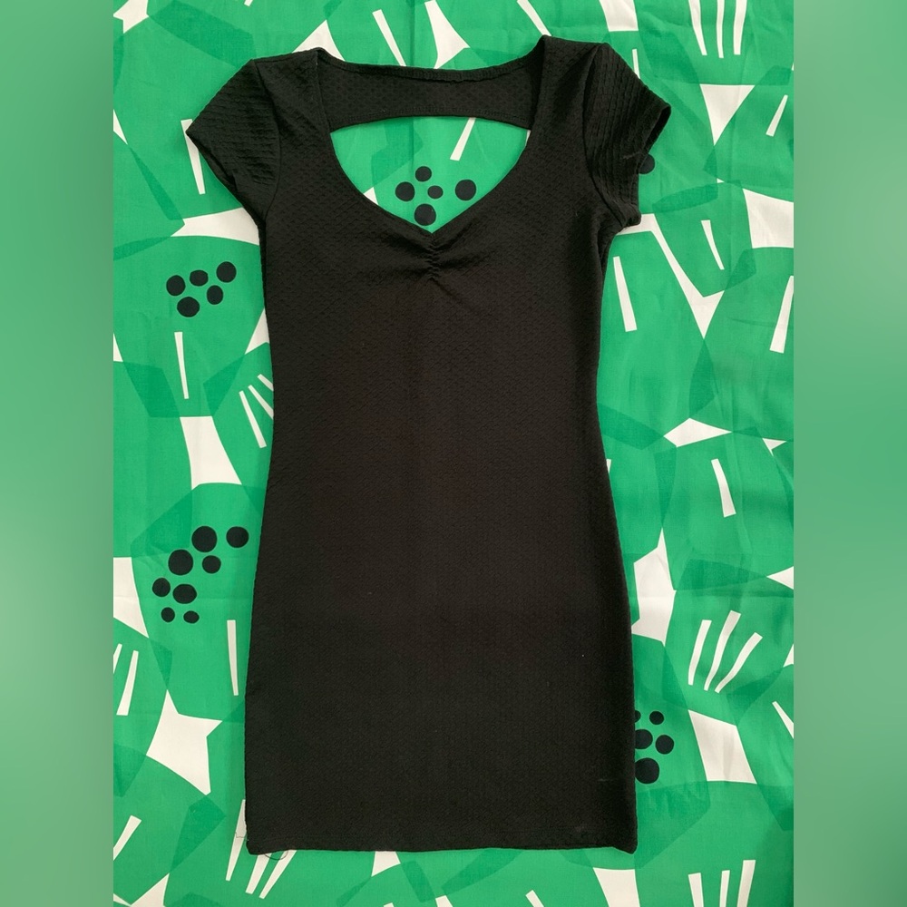Wet Seal Cutout V Neck Bodycon Short Sleeve Textured Black Mini Dress